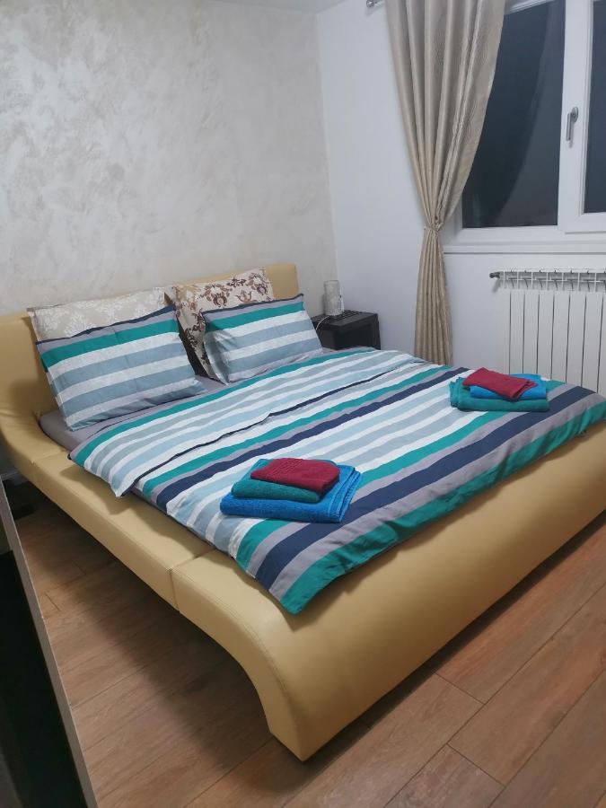 Arka Apartment クラヨーヴァ エクステリア 写真
